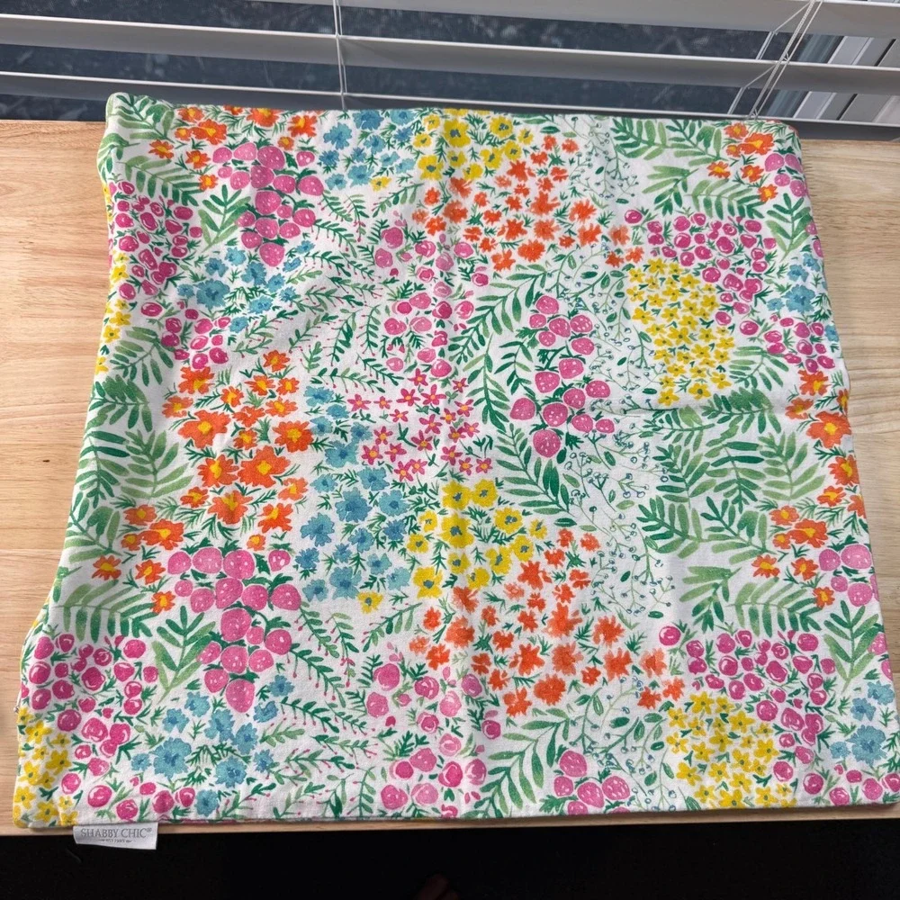 Lot of 2 Shabby Chic Multicolor Floral Zipper Throw Pillow Covers - 18